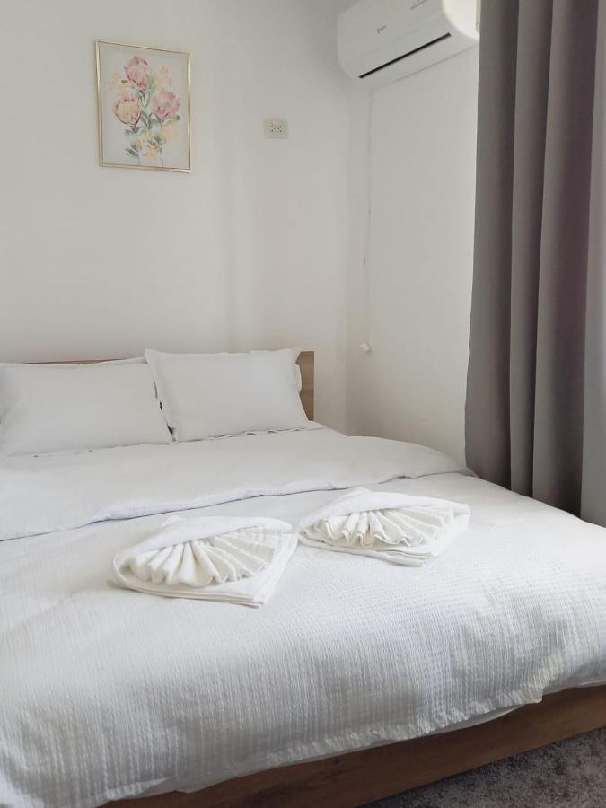 Casa Alexia Apartment Pescari Екстериор снимка