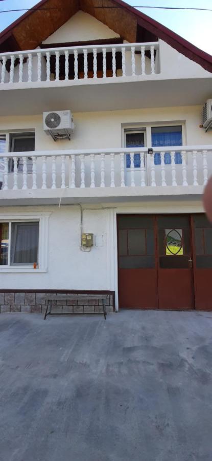 Casa Alexia Apartment Pescari Екстериор снимка