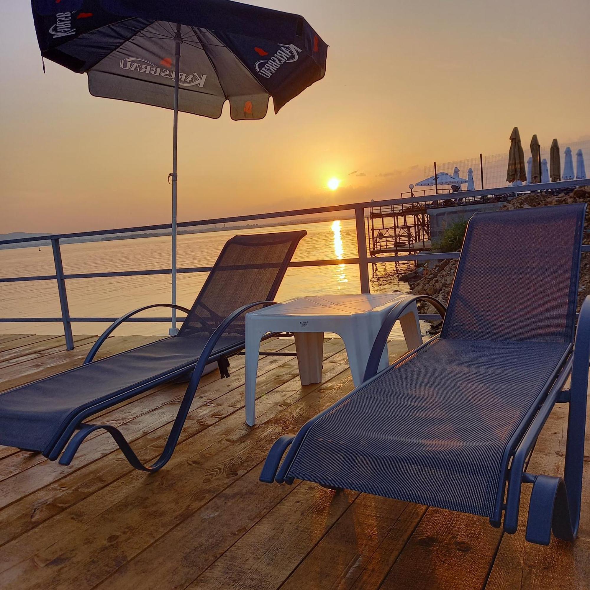 Casa Alexia Apartment Pescari Стая снимка